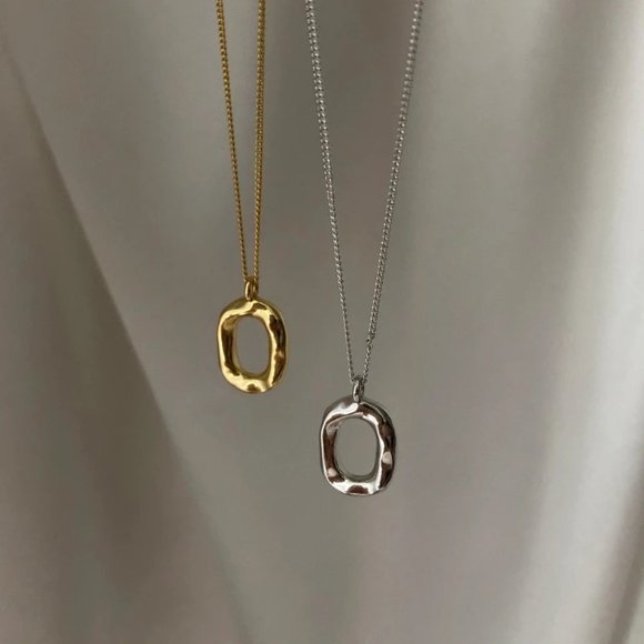 Jewelry - NEW Silver Simple Irregular Necklace